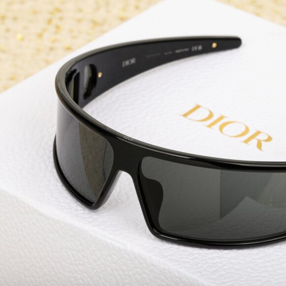 DIOR VERYDIOR M1U Black Gold Mask Wrap Sunglasses with CD Logo - Picture 2 of 8